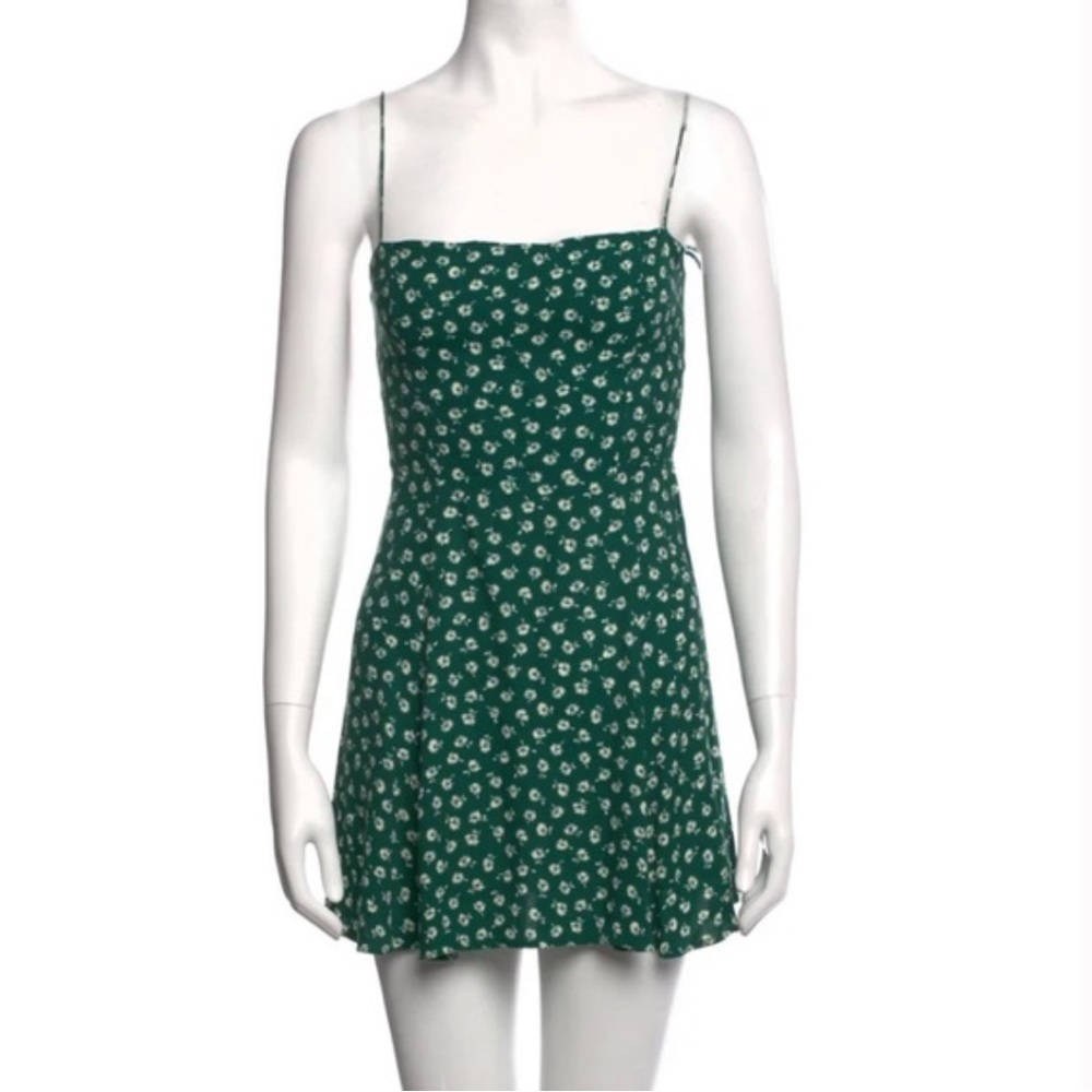 Reformation Sarah Mini dress in Chive Green 🍀